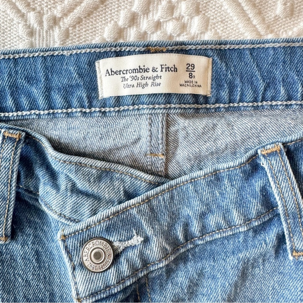 Abercrombie & Fitch The 90s Straight Ultra High Rise Criss Cross Size 29 regular - Picture 12 of 14